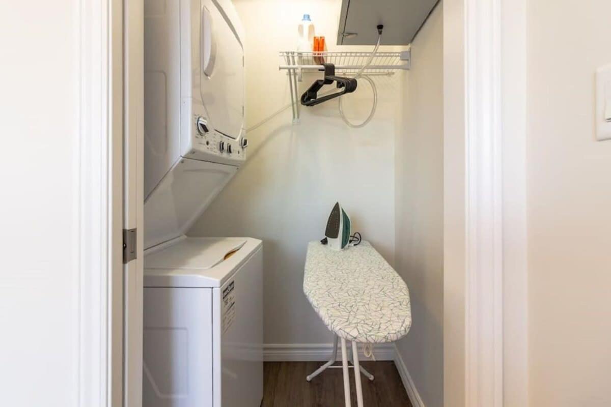 Newly Renovated Modern Condo Near Hospital, Unb Patio & Parking Coffee Saint John Luaran gambar
